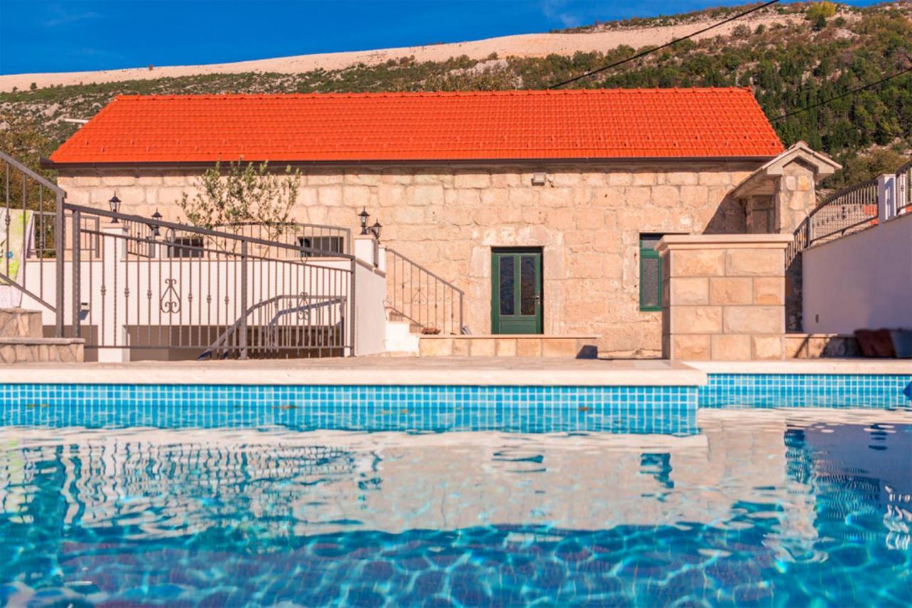 Dvori Stipanovi With Heated Pool And Jacuzzi Villa Donje Rascane Eksteriør billede